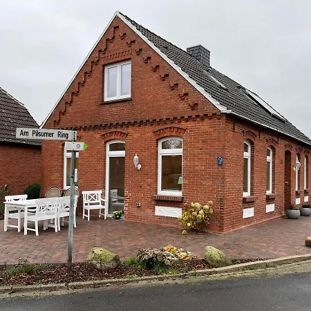 Amei's Huuske Tomma Eg *